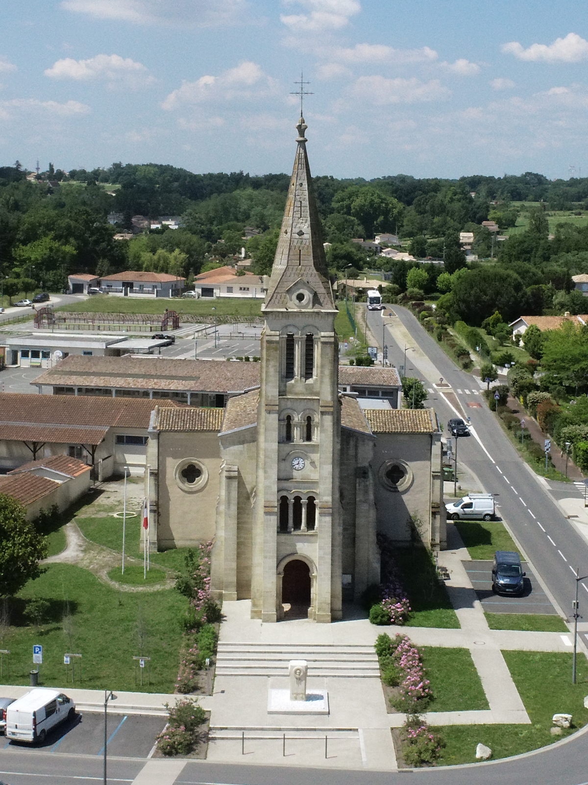 Église de Montussan -Démoussage par drone