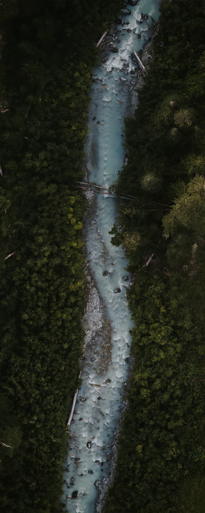 Rivière, lieu idéal pour réaliser une démoustication par drone
