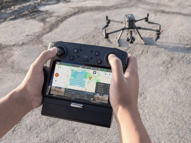 https://drones-ingenierie.com/app/uploads/2022/08/Le-drone-utilisé-lors-dune-modélisation-3D-640x480.png